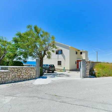 Stosa - Benici Apartman